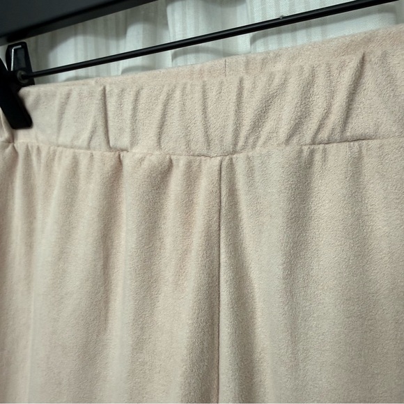 Vintage🔥 I Love H81 Nude Vegan Suede Leggings - Picture 3 of 5